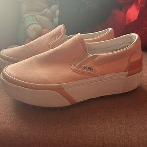 Vans/mint condition only been worn twice. Platform are just 2 inches all around.